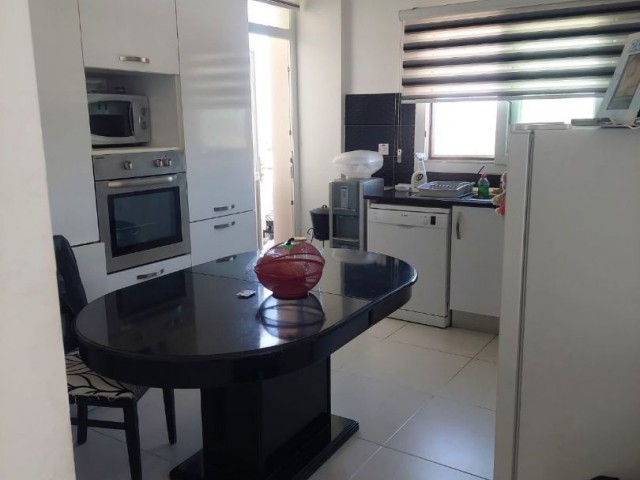 Spacious 2 bedroom apartment in Kyrenia /Alsancak