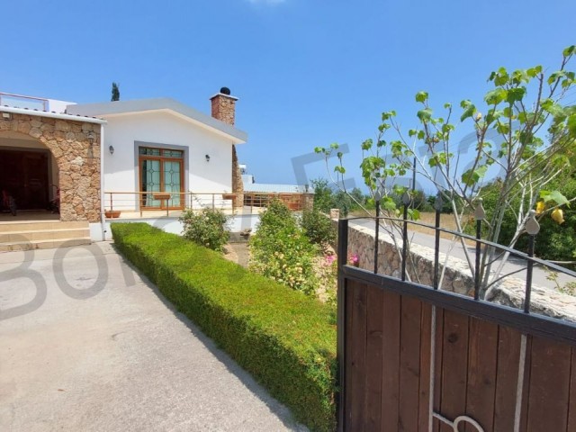 3+1 freistehende Villa zum Verkauf in der Gegend von Girne Karsiyaka