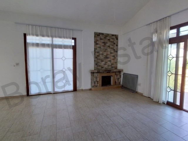 3+1 detached villa for sale in Girne Karsiyaka area