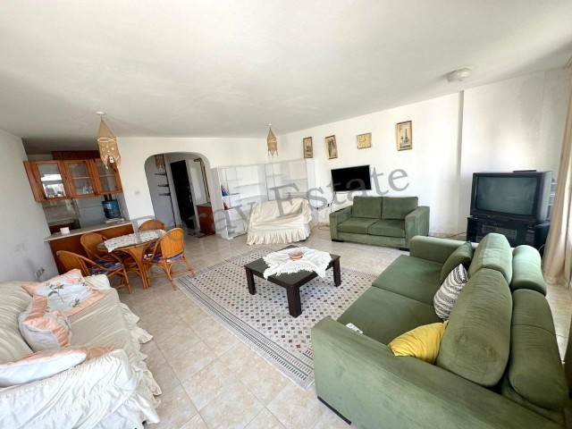 2+1 Flat For Sale In The Center Of Kyrenia