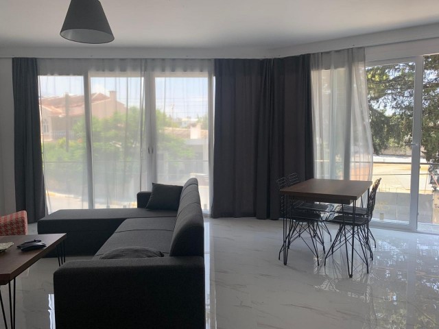 Girne merkezde 2 yatak odalı full eşyalı daire 