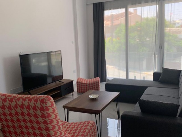 Girne merkezde 2 yatak odalı full eşyalı daire 