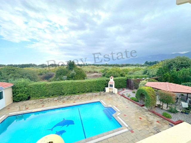 3+1 Villa with Pool on Approximately 1 Decare of Land, Walking Distance to the Sea