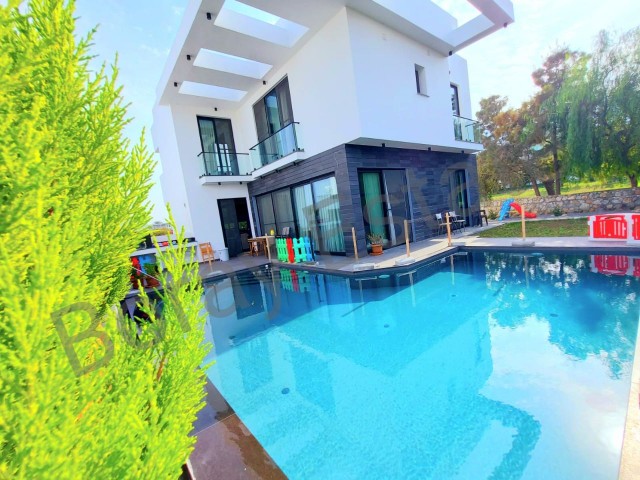 4+1 Turkish made luxury villa with pool