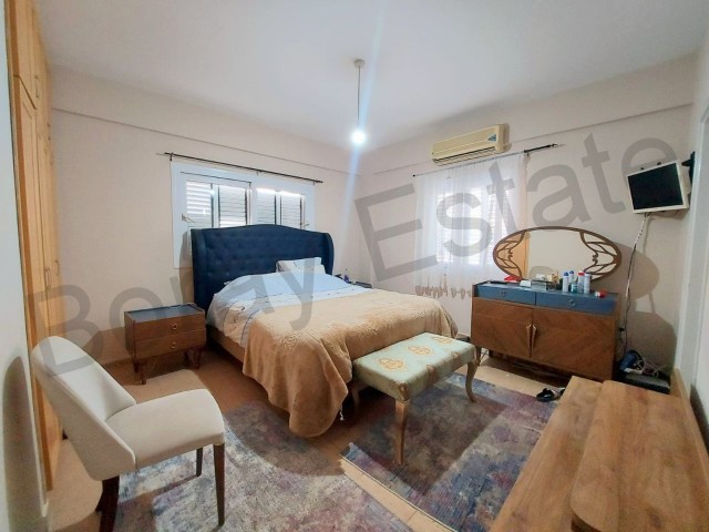 3+1 spacious flat for sale in Kyrenia Center