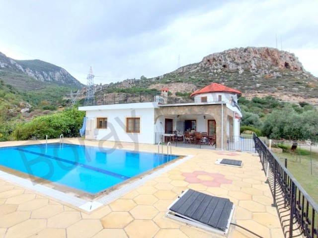 4 bedroom villa for sale in Doğanköy Ciglos area  1810 m2 land area  Mountain and sea view