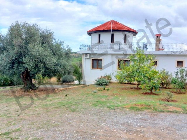 Villa mit 4 Schlafzimmern und Pool in der Gegend von Doğanköy Ciglos, 1 Dekar, 1 Evlek, auf 1475 Quadratmetern Grundstück (1810 m2) mit Berg- und Meerblick