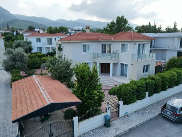 4+1 VILLA IN EDREMIT-ALSANCAK REGION!