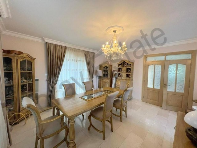 4+1 Villa for Sale in Kyrenia Edremit Region