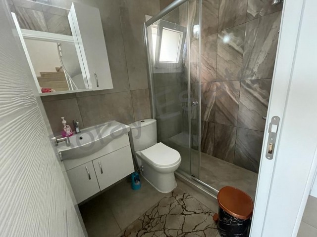 Girne Alsancak Bölgesinde Satılık 3+1 İkiz Villa 