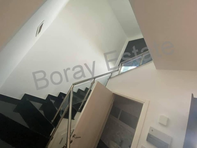 3+2 semi-detached villa with modern architecture with 200m2 closed usage area. 