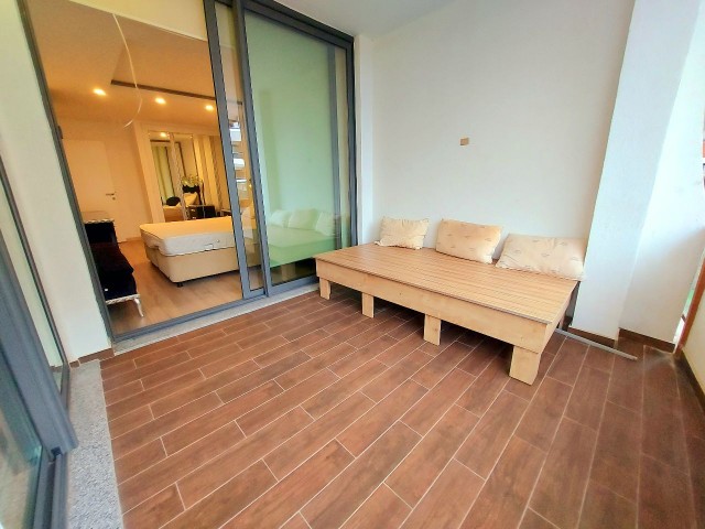 LUXURY AND LARGE 2+1 APARTMENT WITH FOR RENT IN CENTRAL KYRENIA (GIRNE) CLOSE TO ALL AMENITIES. 