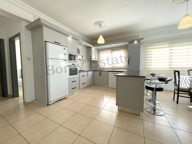 3+1 flat with 140m2 closed area in Kyrenia center