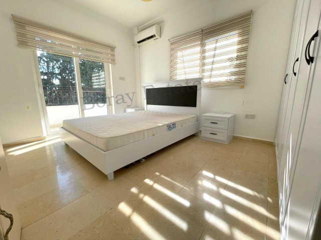 3+1 flat with 140m2 closed area in Kyrenia center