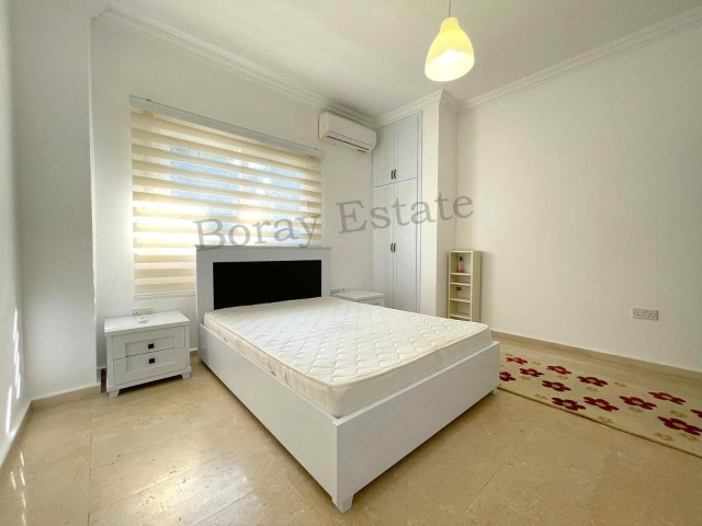 3+1 flat with 140m2 closed area in Kyrenia center