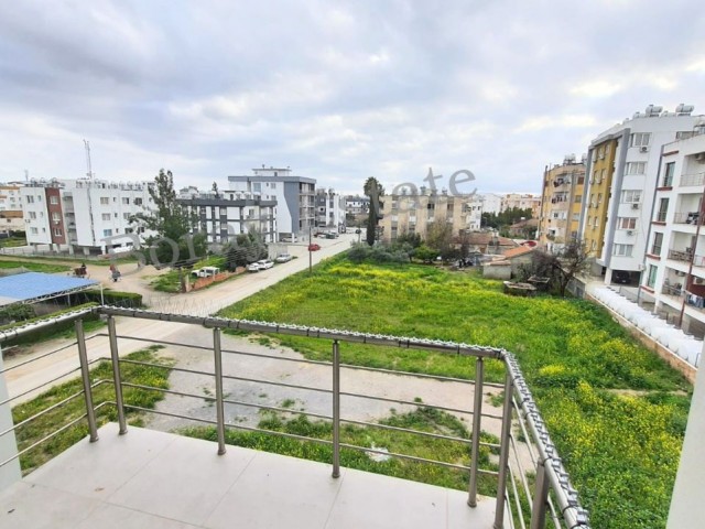 Neue 2+1 Wohnung in Gönyeli, Nikosia
