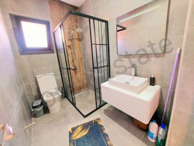 Girne Çatalköy bölgesinde satılık 4+1 full eşyalı yeni villa