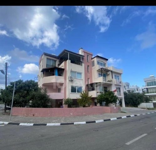 Neu möblierte 2-Zimmer-Wohnung im Zentrum von Kyrenia