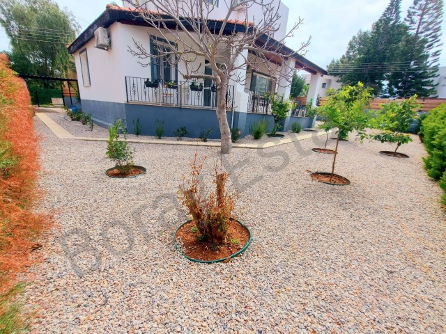 Gelegenheit ‼️Preis gesenkt ‼️ Komplett möblierte 4+1 freistehende Villa mit Garten zum dringenden Verkauf in Çatalköy, Kyrenia