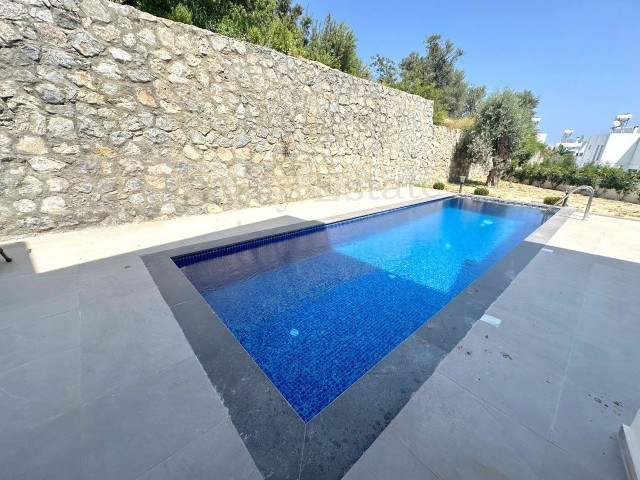 3+1 Luxusvillen mit Pool in Kyrenia Ozanköy