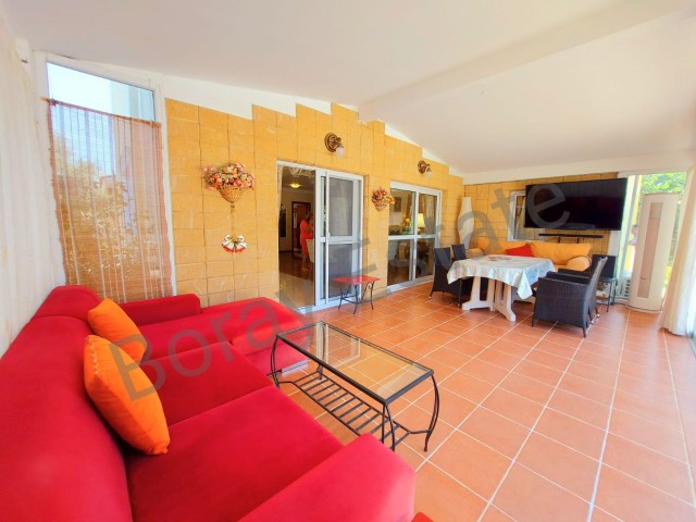 4-bedroom, fully furnished luxury villa for sale on 1 decare of land