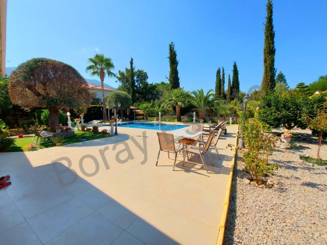 4-bedroom, fully furnished luxury villa for sale on 1 decare of land