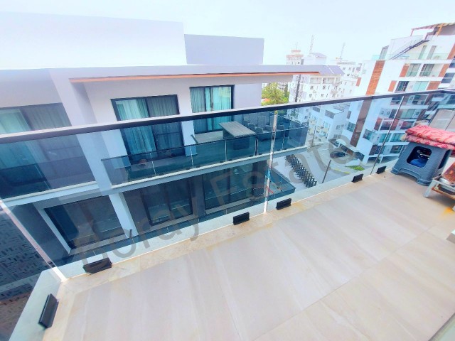 GİRNE MERKEZ  AVANGARD SİTESİNDE FIRSAT  SATILIK 2+1 PENTHOUSE DAİRE 