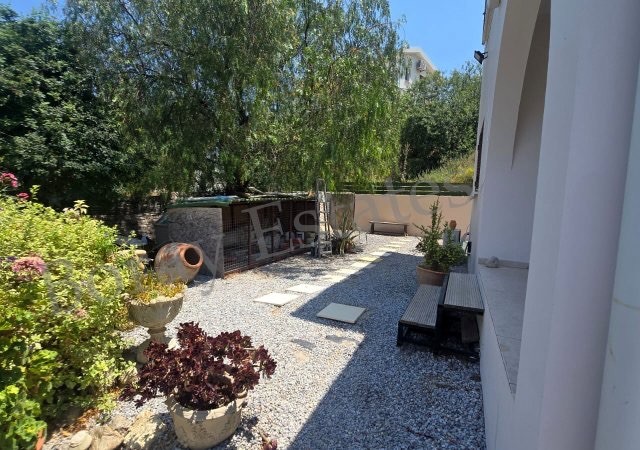 3+1 Villa mit Pool auf 750m2 Grundstück mit Berg- und Meerblick