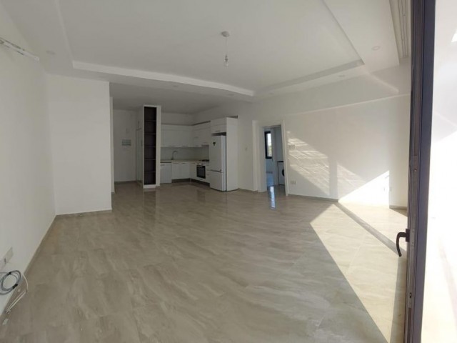 2+1 neue Wohnung zur Miete im Zentrum von Nikosia