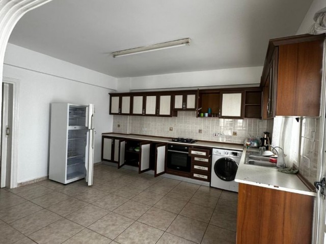 FULLY FURNISHED 3+1 FLAT FOR SALE IN FAMAGUSTA, NORTH CYPRUS