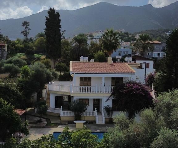 Ozanköy 3+2 Villa mit Meer- und Bergblick