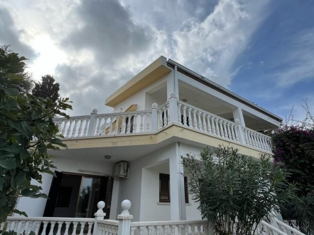 3+2 Villa Ozankoy