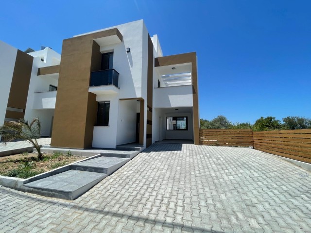 2+1 Villa zum Verkauf in Kyrenia Alsancak ** 