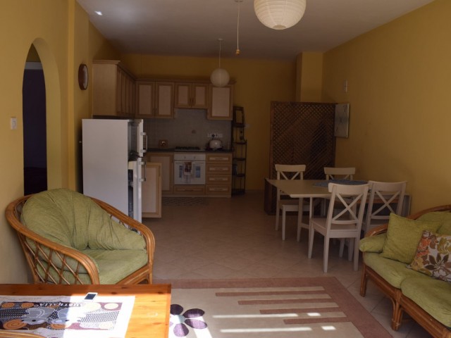 2+1 Wohnung zum Verkauf in Kyrenia Lapta ** 