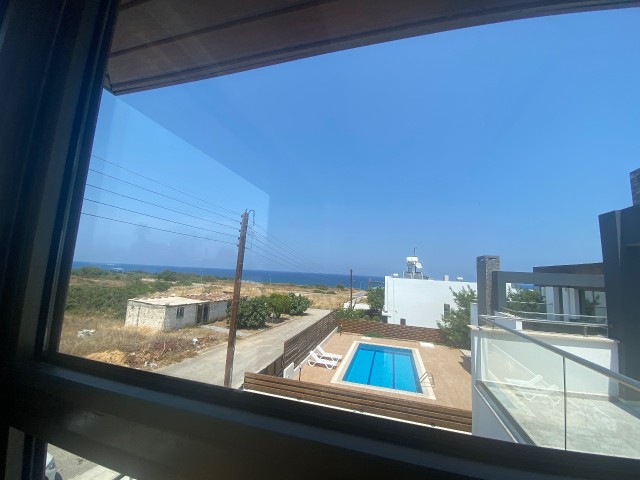 Villa for Rent within Walking Distance to the Sea ** 