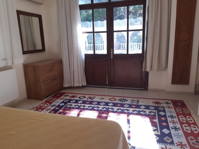 Kyrenia Alsancak Villa for Rent ** 