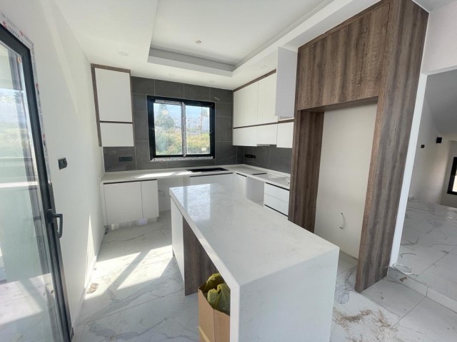 Zu verkaufen 4+1 Villa in Catalkoy, Kyrenia