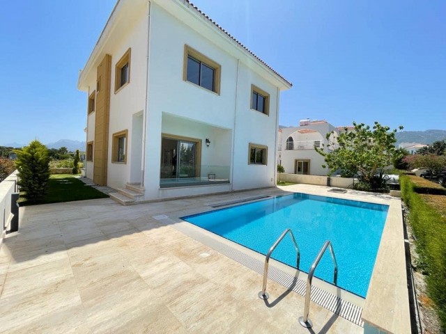 Zu verkaufen 3+1 Villa in Alsancak, Kyrenia