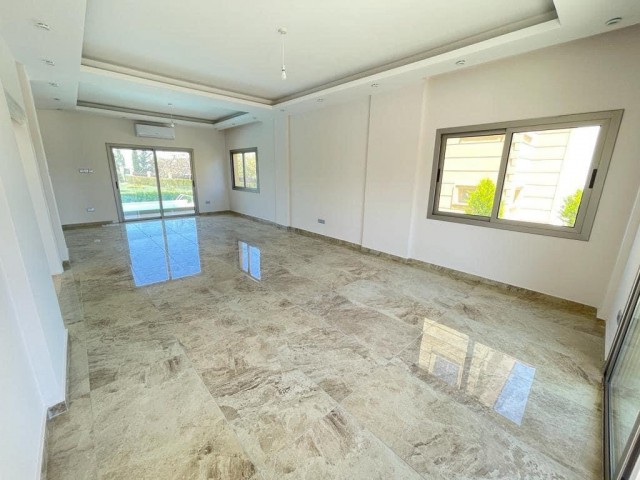 Girne Alsancak'ta Satılık 3+1 Villa