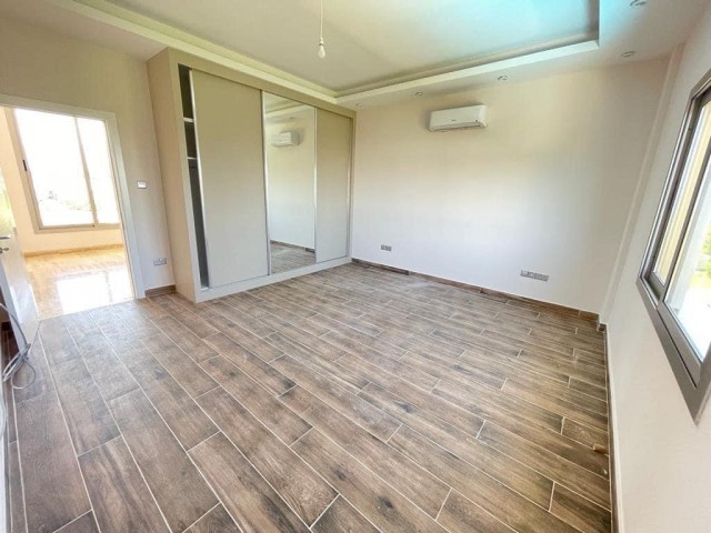 Girne Alsancak'ta Satılık 3+1 Villa