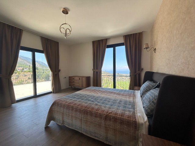 Girne Ilgazda Satılık 4+1 Villa