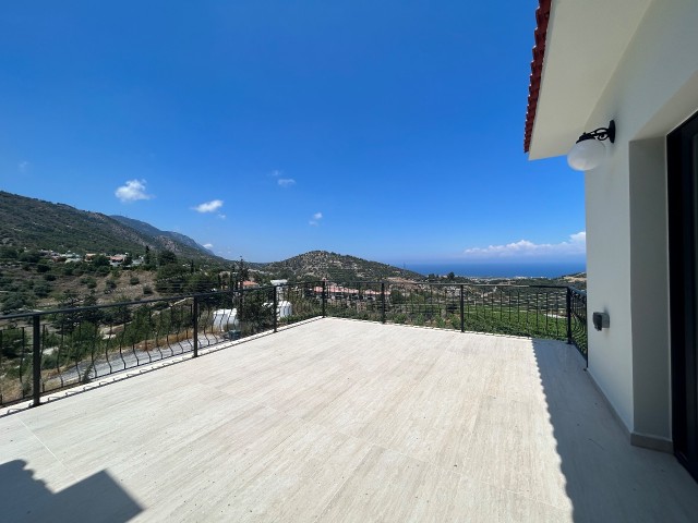 4+1 Villa For Sale In Kyrenia Ilgaz