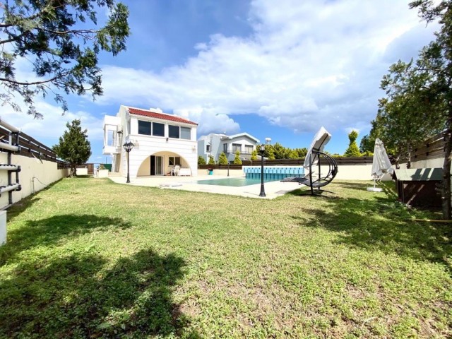 3+1 Villa for Sale in Kyrenia Alsancak