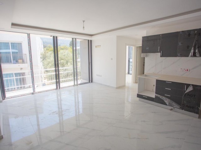 2+1 Flat for Sale in Kyrenia Lapta