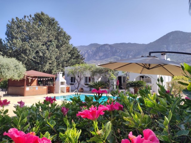 Villa zum Verkauf in Kyrenia Lapta