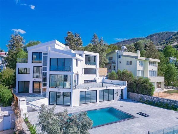 Villa For Sale in Edremit, Kyrenia