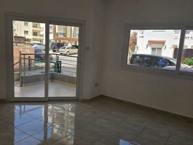 آپارتمان طبقه همکف برای فروش در فاماگوستا