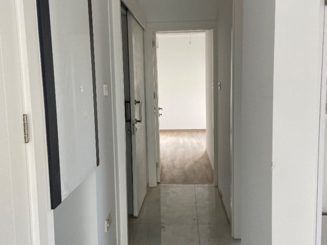 Bogazda satılık iki katlı 2+1 apt (üst kat)