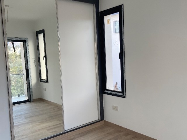 Bogazda satılık iki katlı 2+1 apt (üst kat)