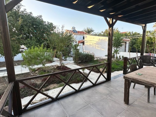 ALAGADI, 3 BEDROOM 50M FROM SEA